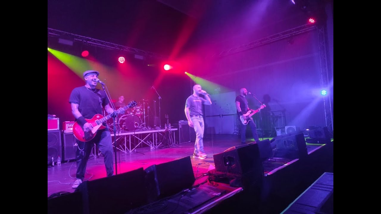 Gli Ultimi - Un Battito Ancora live in Bologna 2022