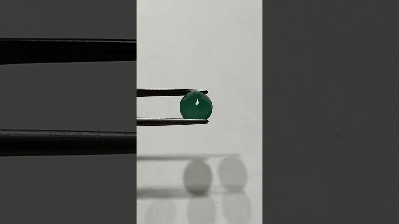 5.60 Carat Natural Zambiya Emerald ( birthstone ). #emerald #shortsvideo #youtubeshorts #rashiratan