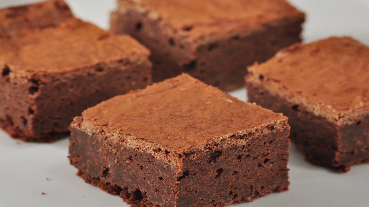 Fudgy Chocolate Brownies Recipe Demonstration - Joyofbaking.com