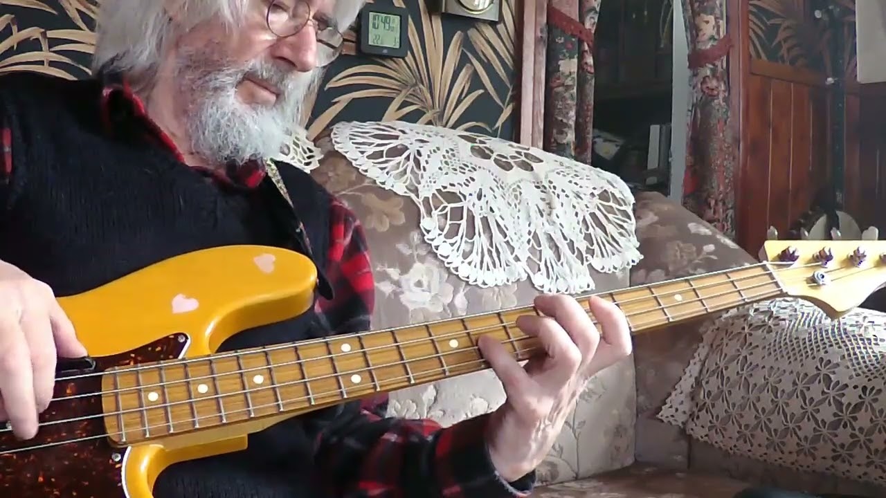 Kamikazi [Reggae Bass Cover 244.]