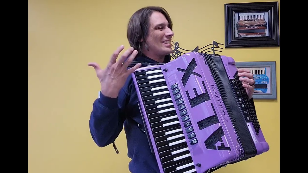 Alex Meixner - New Solloni Accordion Artist! (Carnegie Accordion Company - Pittsburgh, PA)