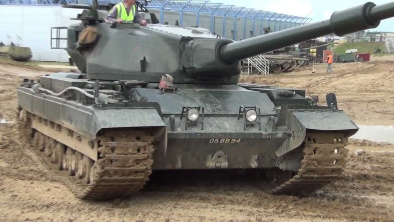 Conqueror conks out at Duxford Tankfest 17/06/2012.