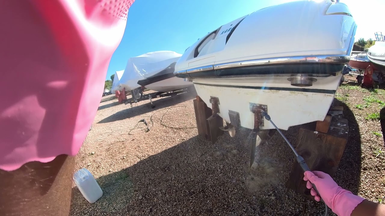antifouling cleaning (montecarlo 32)