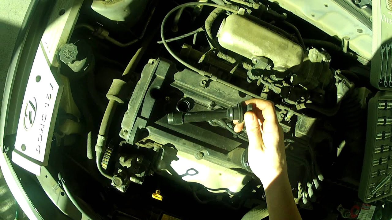 How to change spark plugs hyundai accent 01 - 05