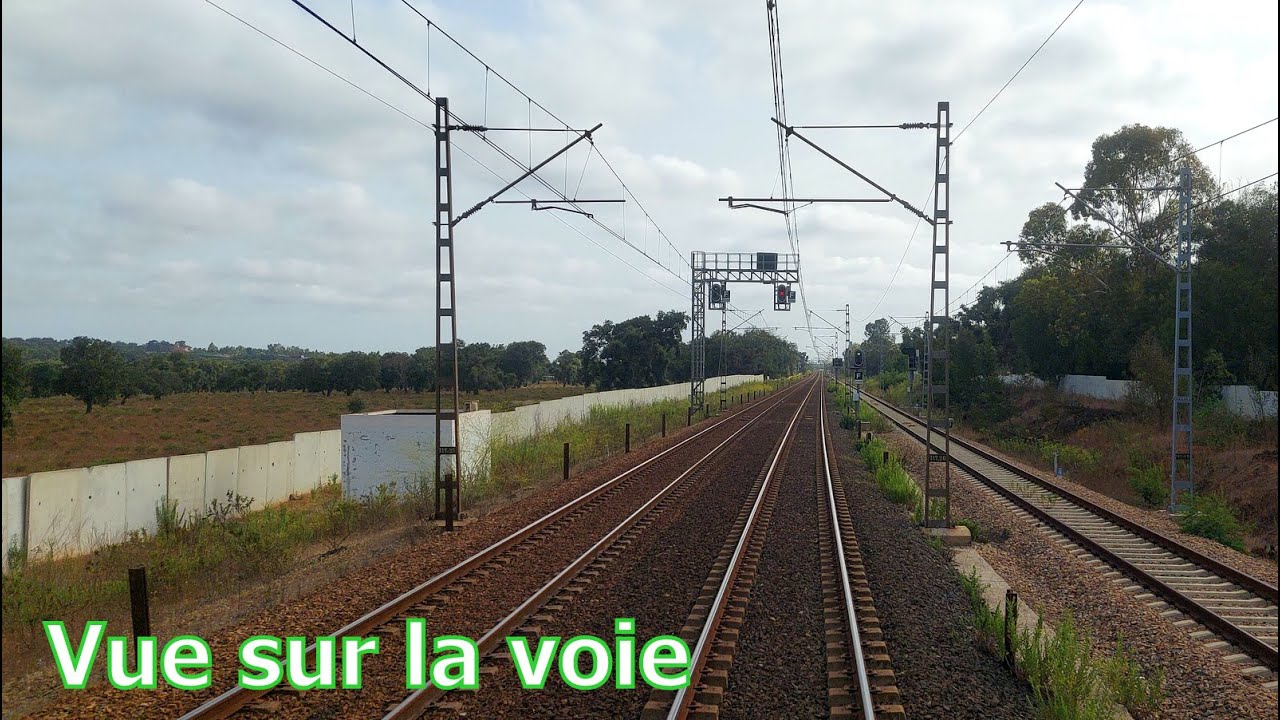Vue sur la voie Ferrée من محطة القنيطرة إلَى الرباط المدينة