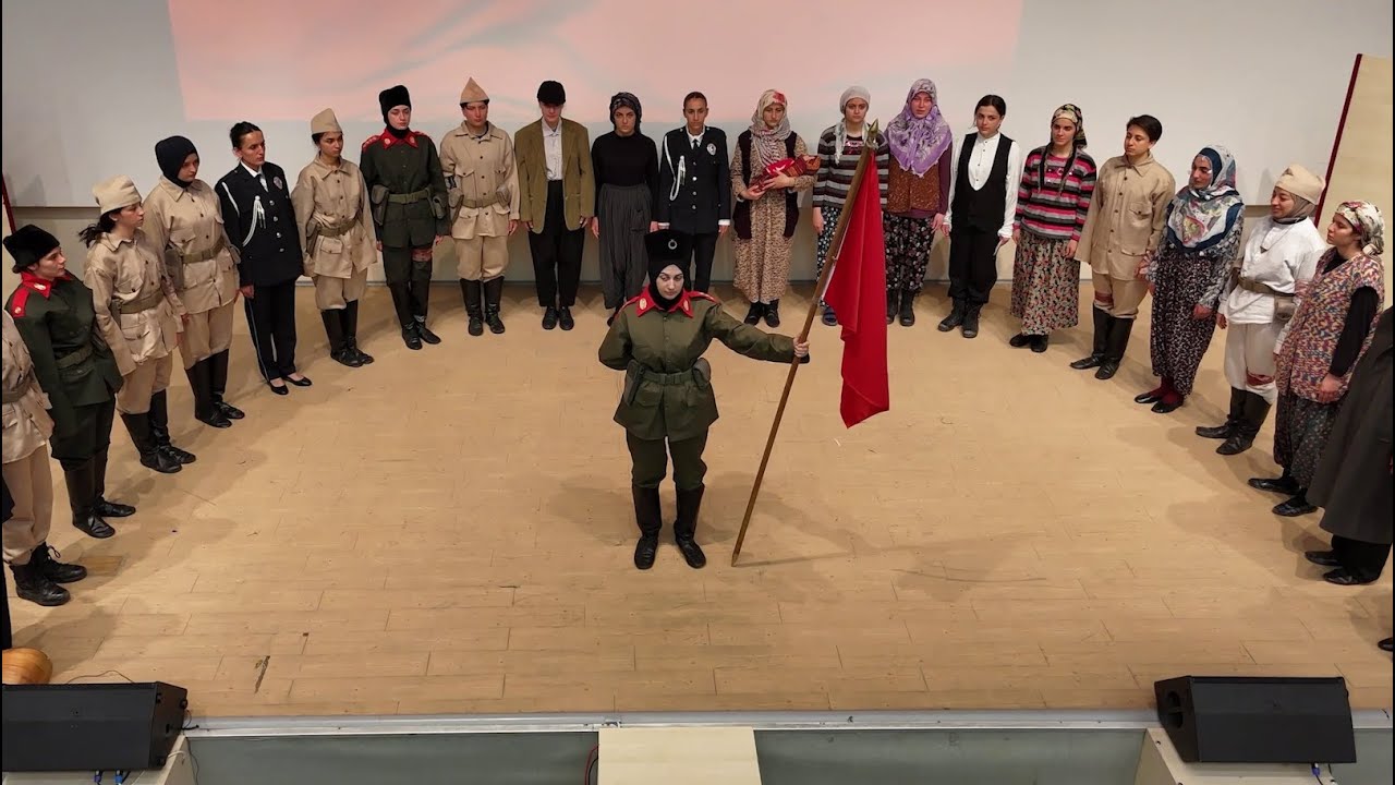 Kırşehir PMYO Öğrencilerimiz tarafından gerçekleştirilen tiyatro programından görüntüler 🇹🇷