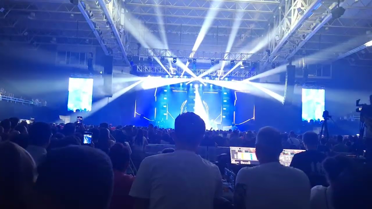 Toni Zen - Skandal live