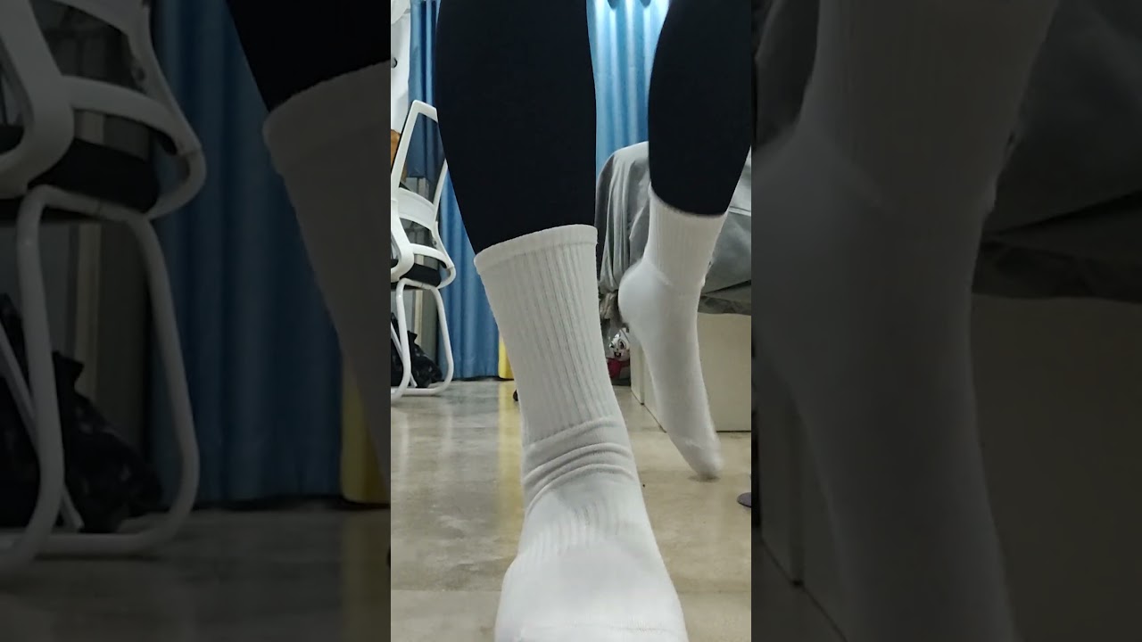 You wanna be shrunk? #giant #whitesocks #bigfeet #viralvideo #fyp