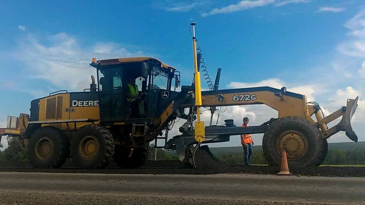 Автогрейдер John Deere 672G с системой автоматического нивелирования MOBA 3D