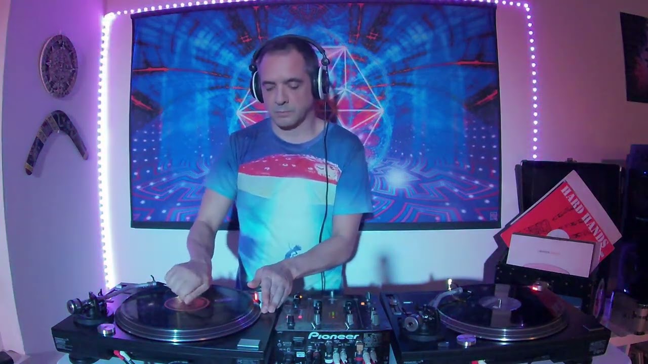 Back to the Source - Only Vinyl (Mixed by DJ Mad / March 2022)
