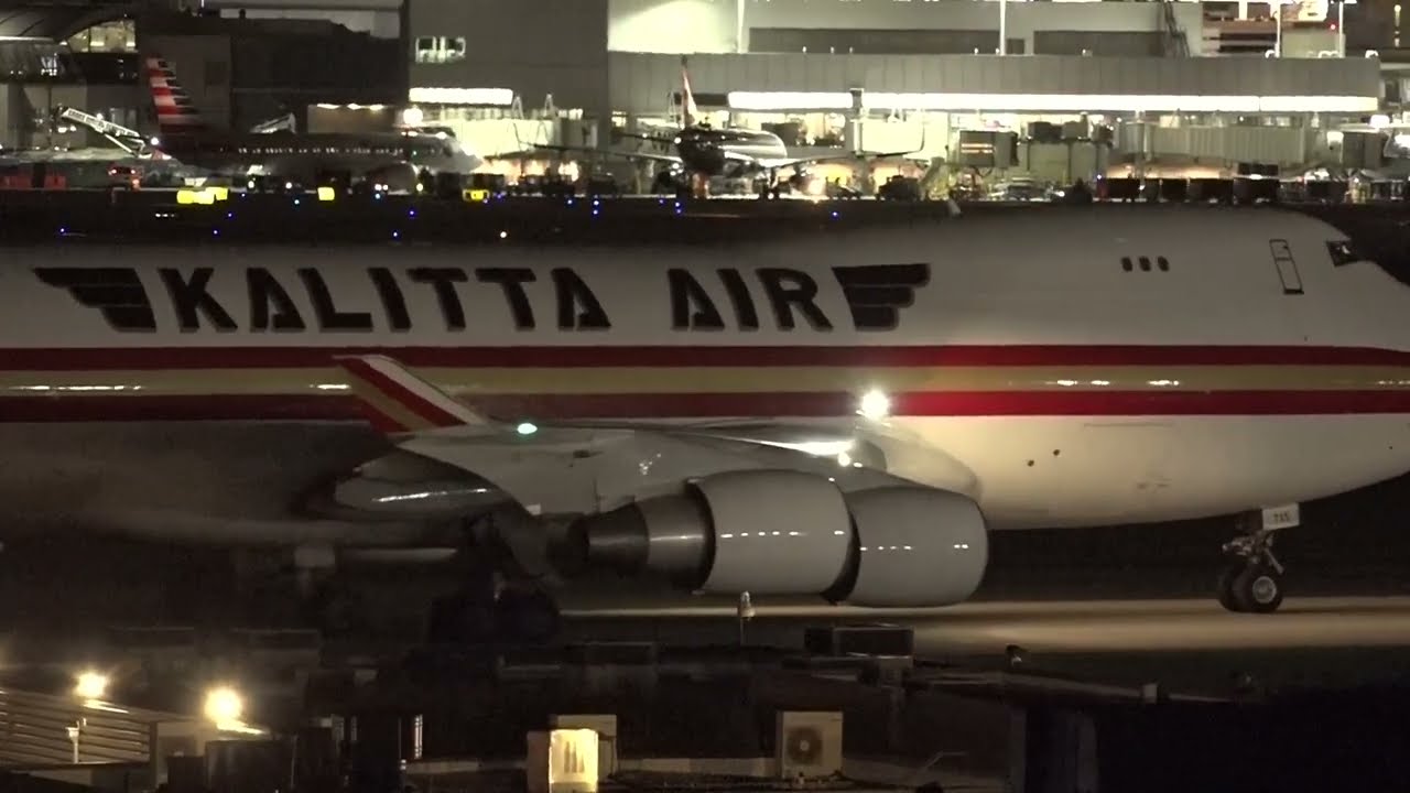 Los Angeles International Airport Night Time Plane Spotting (January 5th 2026)