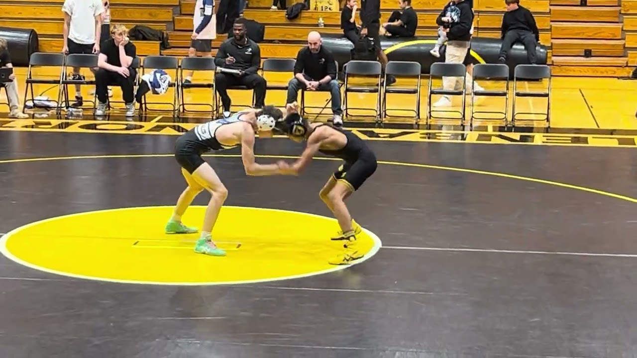 Glenbar North wrestling match versus Saint Charles North