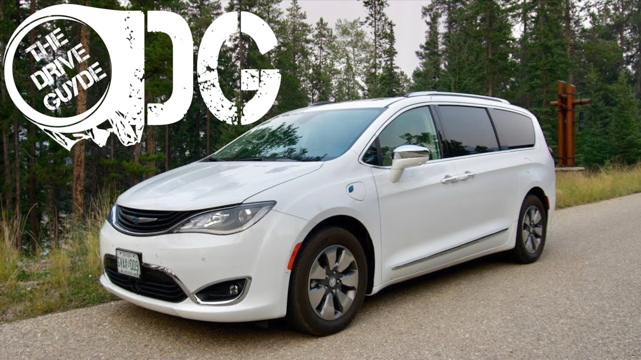 2018 Chrysler Pacifica Hybrid Review - The Best Minivan you Can Buy?