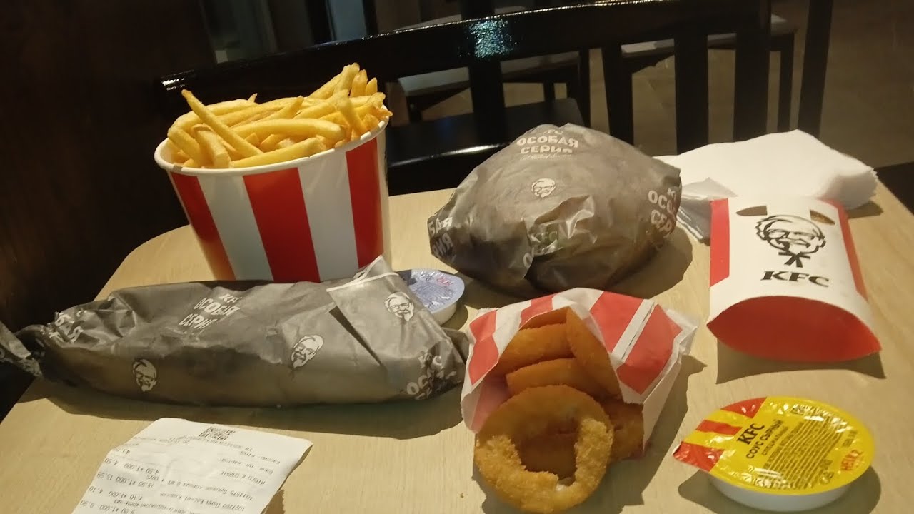 Новинки из KFC, Бургер грунзински, веджи Твистер, пирожок манго-маракуйя, лук,кольца, памп Баскет кл
