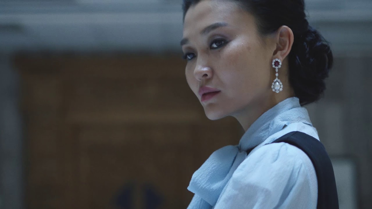 Ulyana Sergeenko Demi-Couture 18/19