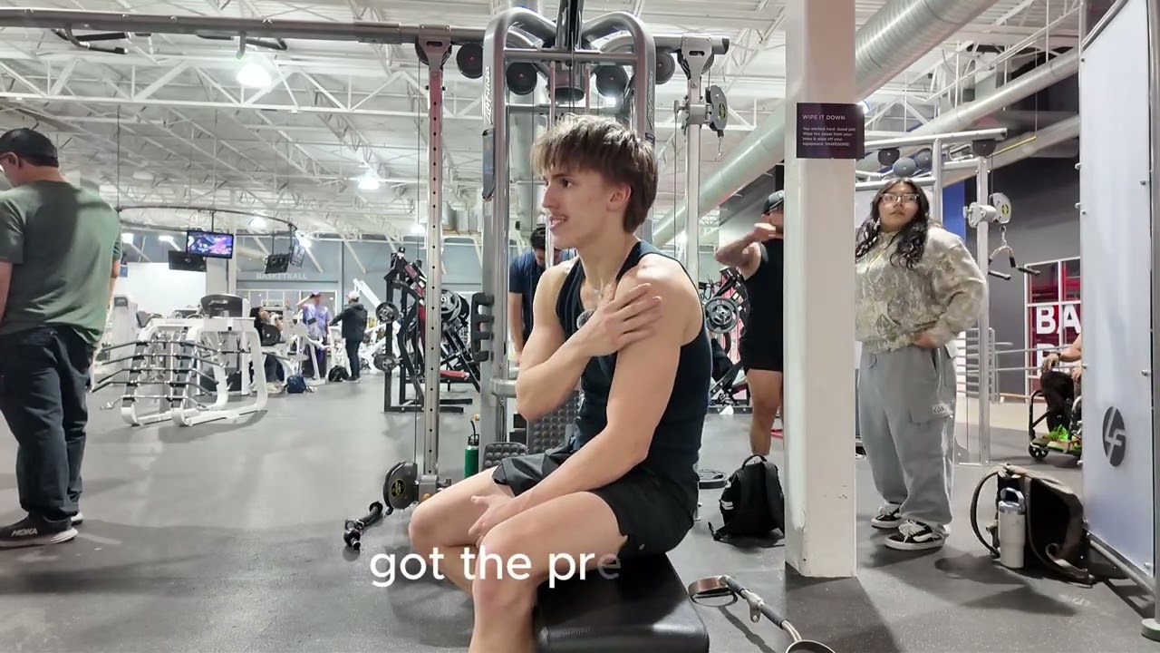 Gym Vlog Day 31 pt 2 , Upper Body