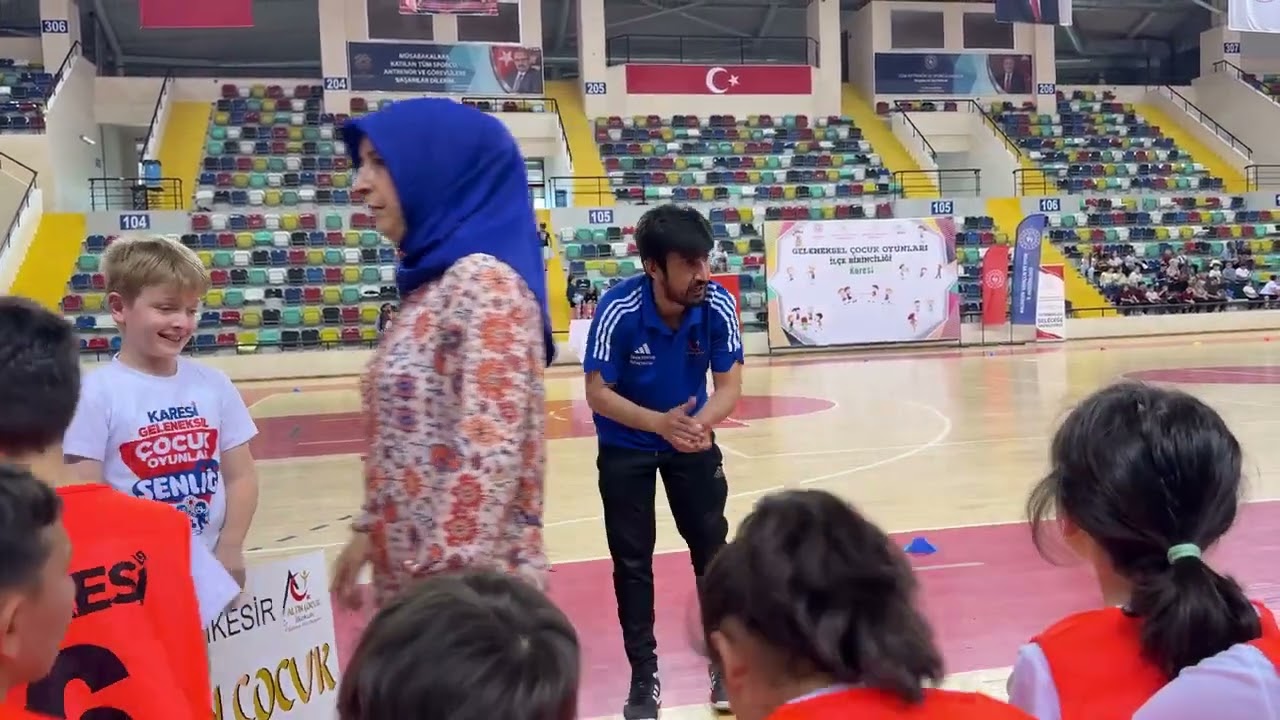 MENDİL KAPMACA OYUNU FİNALİ   Altın Çocuk İlkokulu
