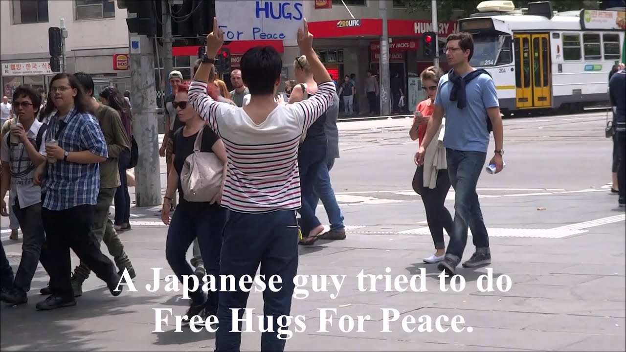 Free Hugs For Peace in Australia (日本人がオーストラリアでフリーハグしてみた)