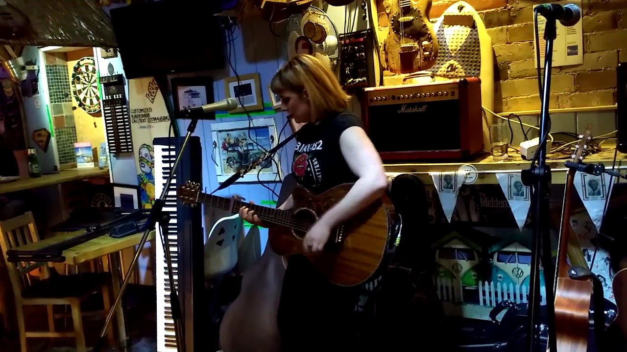 Sarah Holmes The Truth (original) live at the Surf Cafe