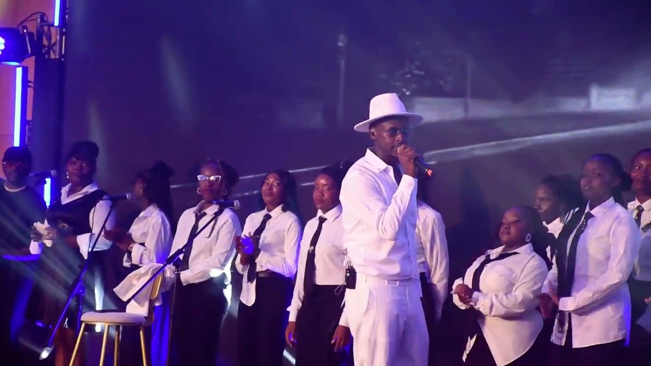 KING KAKA FT OTILE BROWN - HEADS'S  UP (OFFICIAL VIDEO) PERFORMANCE