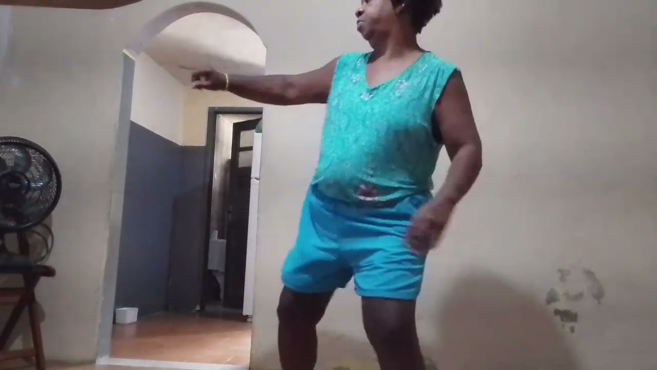 Um brigados meus dias😍 lavei banheiro 😁 ele não está sentindo dor🙏