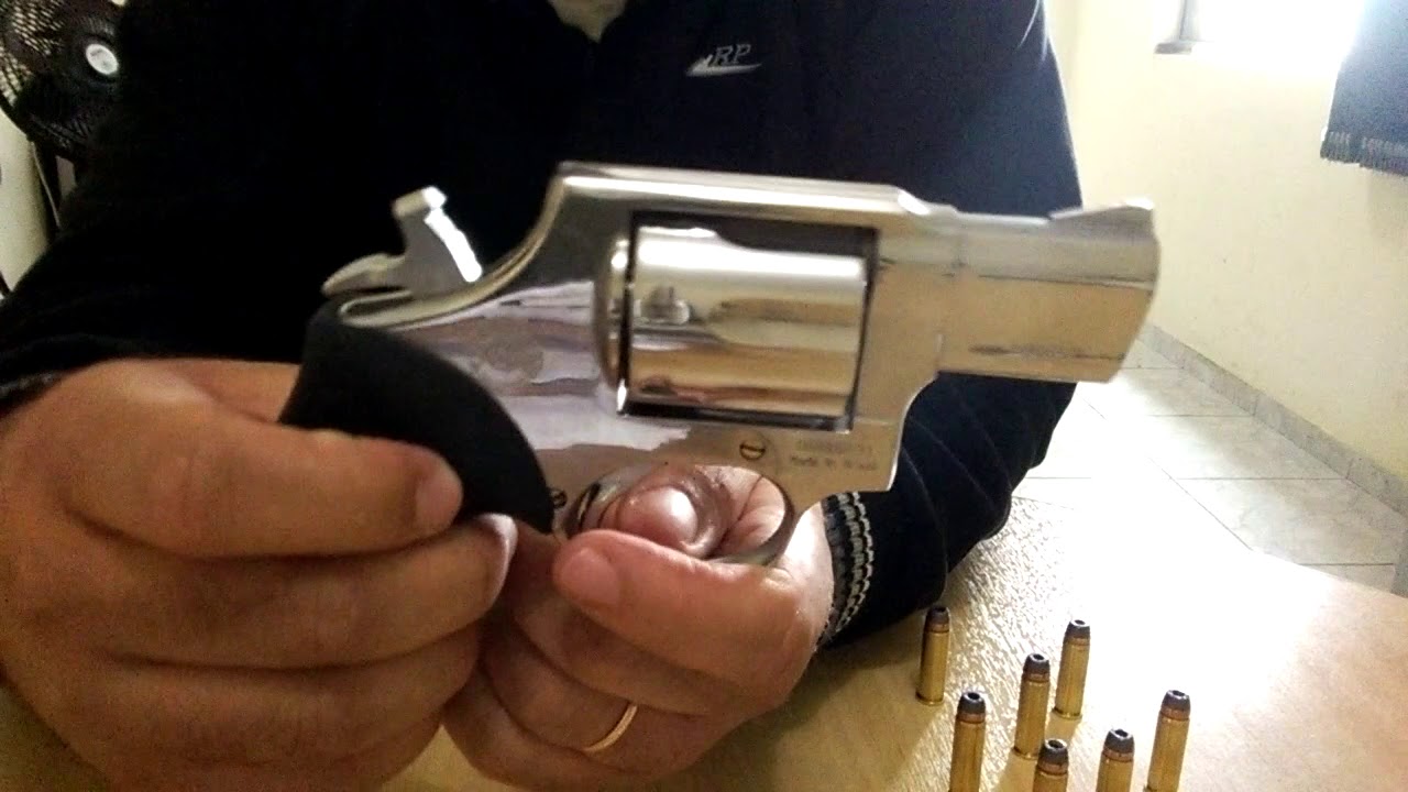 Espaço das Armas - Revólver Taurus calibre 38 ,modelo 817, 7 tiros