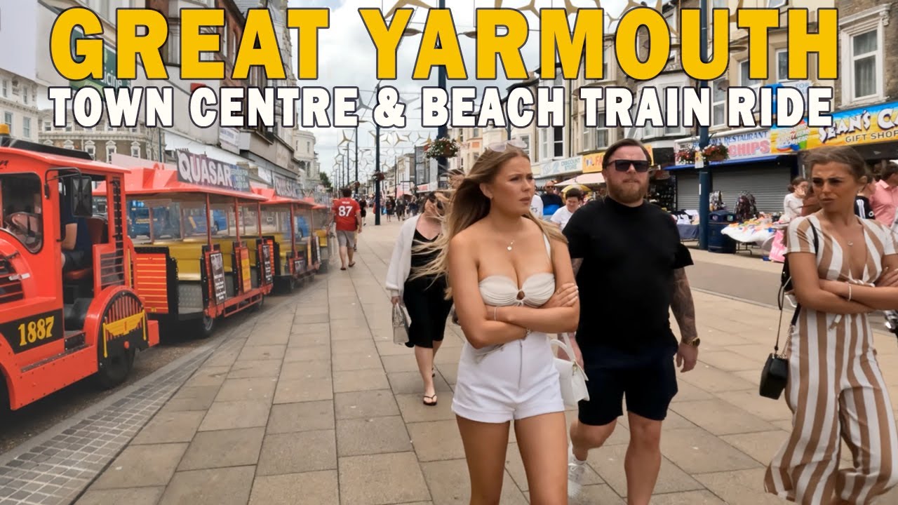 🇬🇧 Walking in Great Yarmouth Town Centre on a Windy Day incl. Beach Train Ride