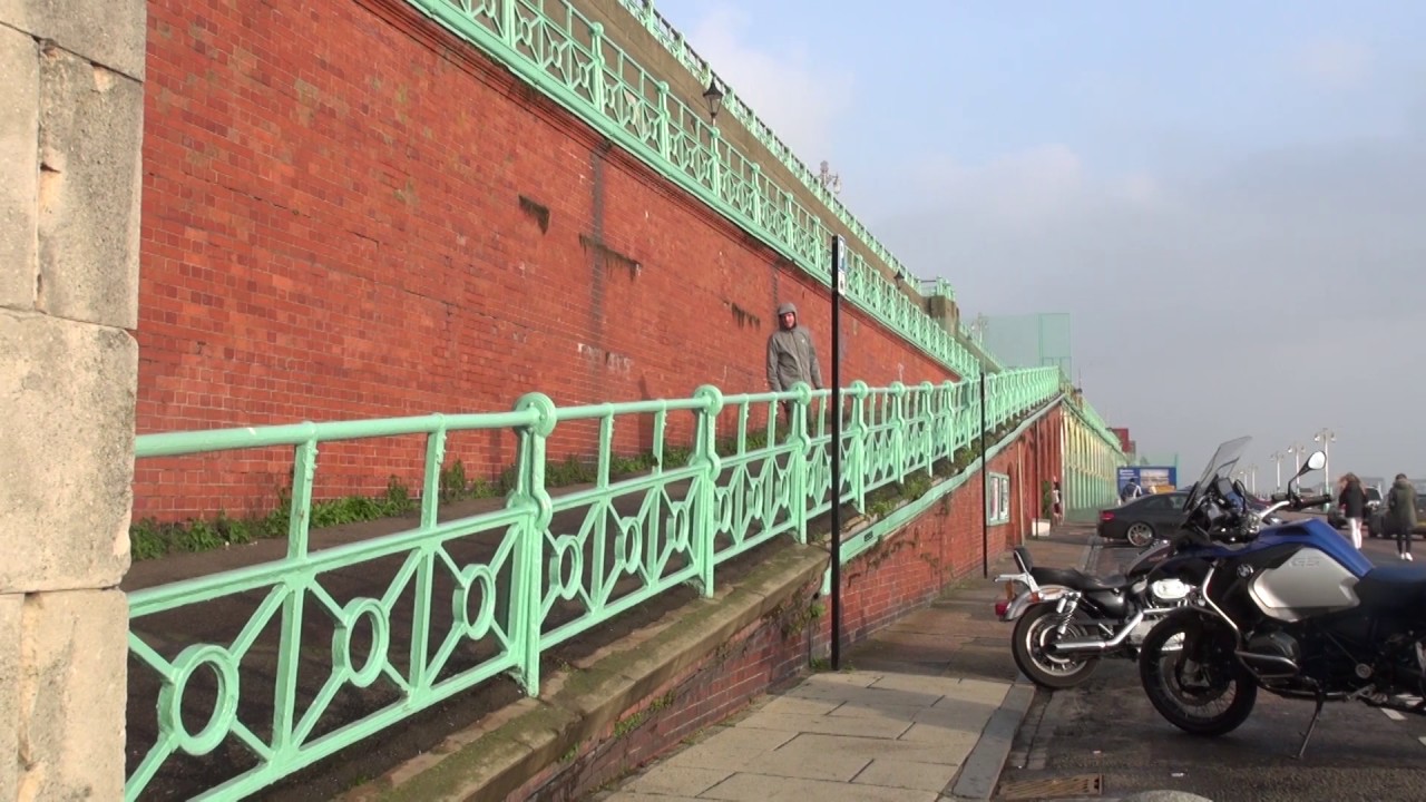SKATE BRIGHTON