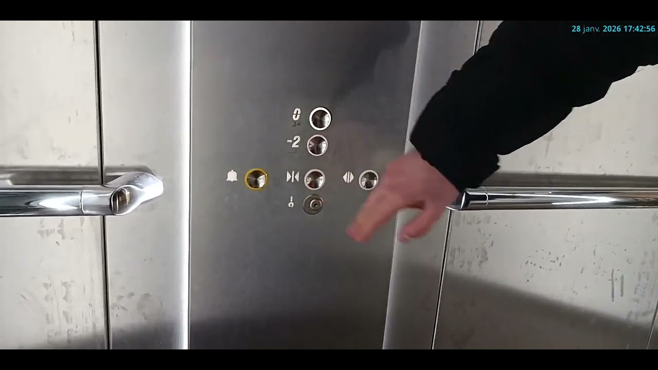 Otis Gen2 LVA Dernier Modèle (2018) : Parking Indigo (Saint-Ouen)