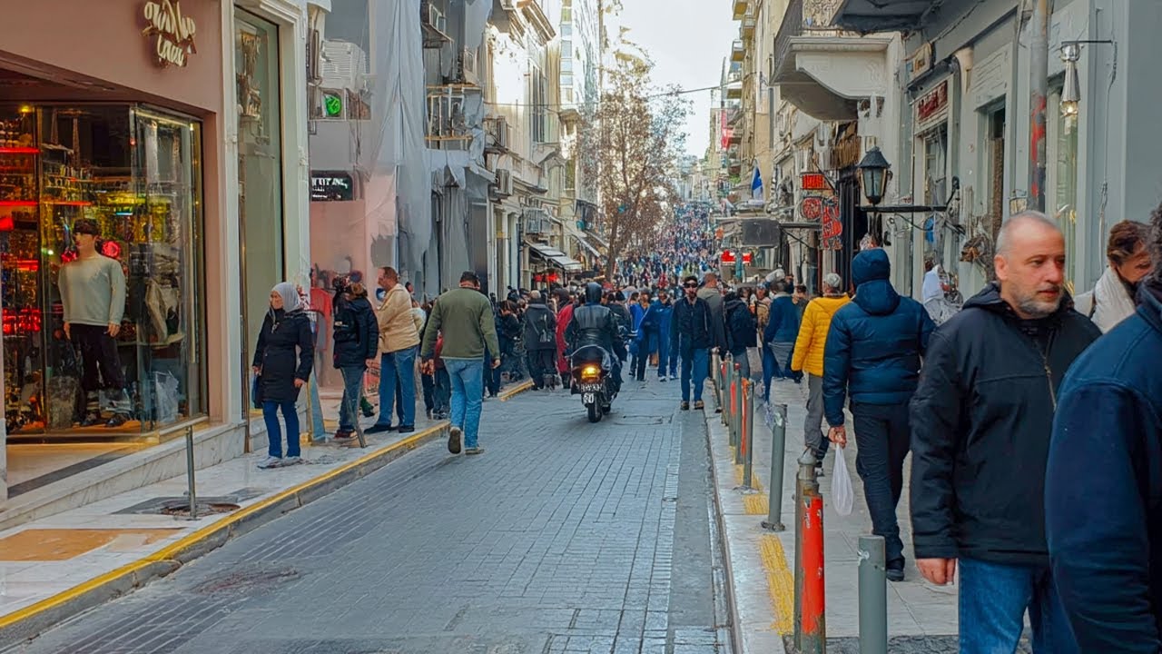 Athens 🇬🇷 10 AM — A busy November walk in the city center