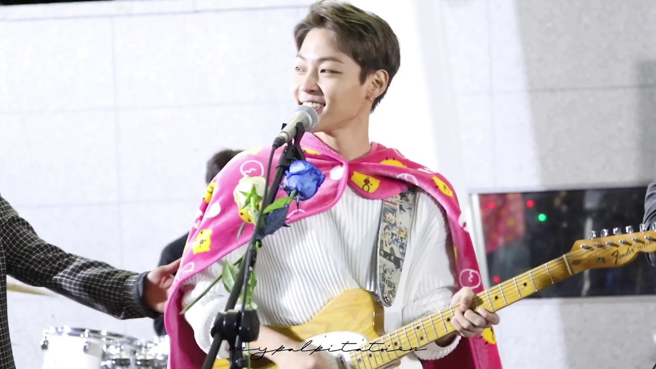 181010 마로니에공원 버스킹 더로즈 The Rose X 바이브 Vibe - She’s In The Rain + 가을타나봐 (우성 focus)