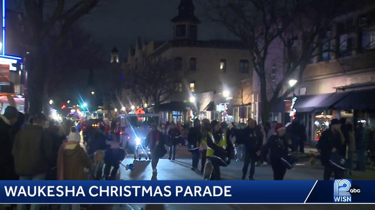 LIVE: Waukesha Christmas Parade