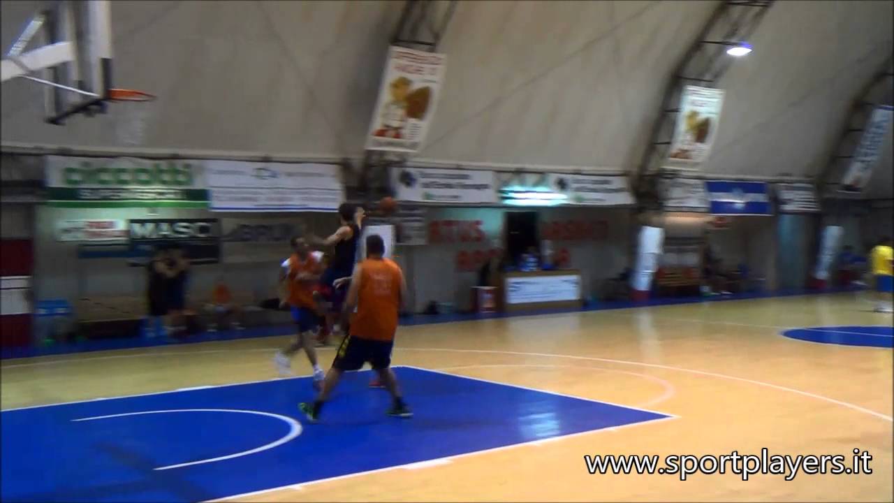 SEMIFINALI: Cocoon vs Slam Drunk