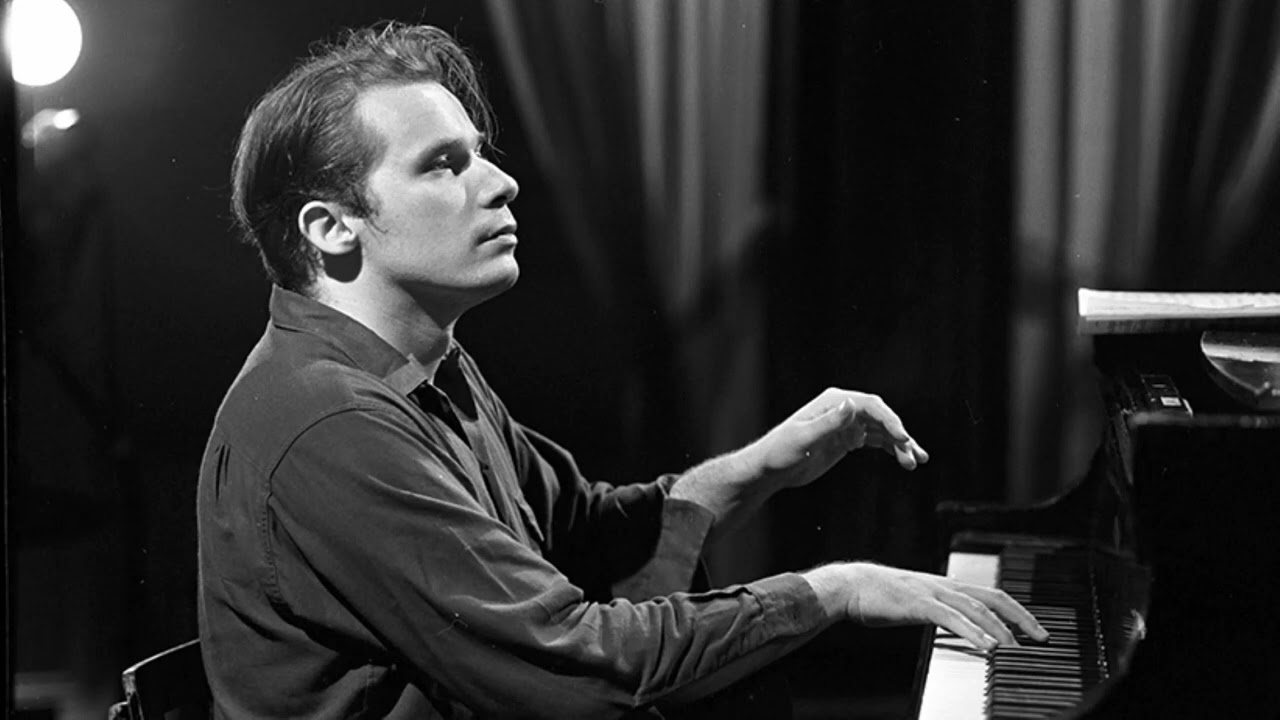 Glenn Gould - J. S. Bach: Partita No. 2 In C Minor, BWV 826