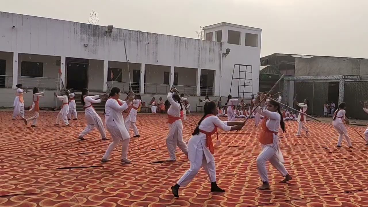 लाठी-प्रदर्शन । आर्य वीरांगना प्रशिक्षण शिविर 2025 (26-31 दिसंबर) ।