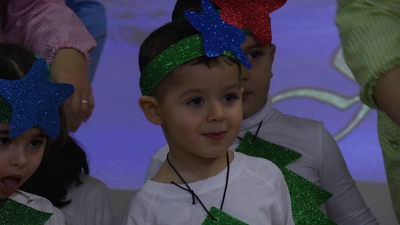 Infantil del CEIP Lope de Vega canta a la Navidad