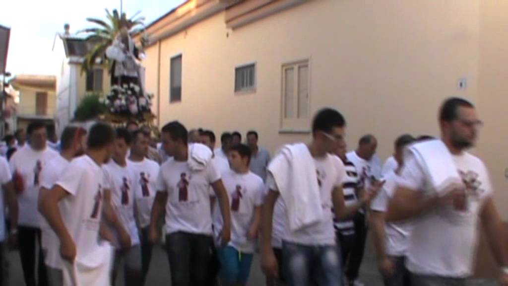 Casapesenna - Processione di Sant'Antonio da Padova 2012.mpg