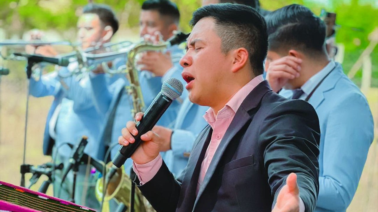 Alabanzas en el Cielo 🌐 Wayner Rodriguez Siempre has estado conmigo