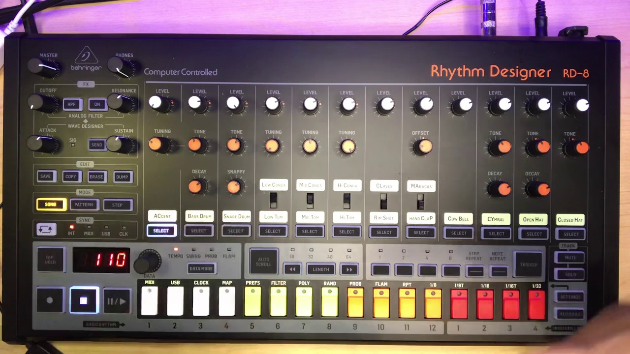 Behringer RD 8: Creating Songs and Auto Scroll settings