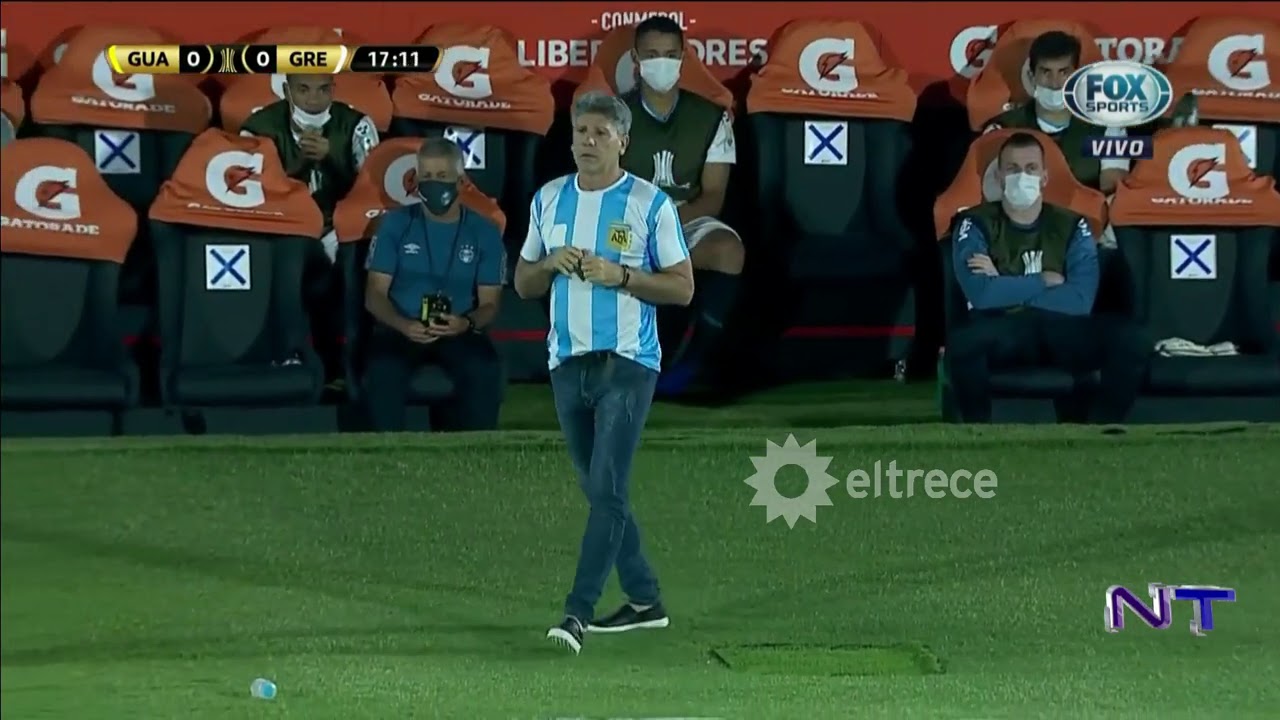 El día que un brasileño lució la celeste y blanca: Renato, el DT de Gremio, así homenajeó a Maradona