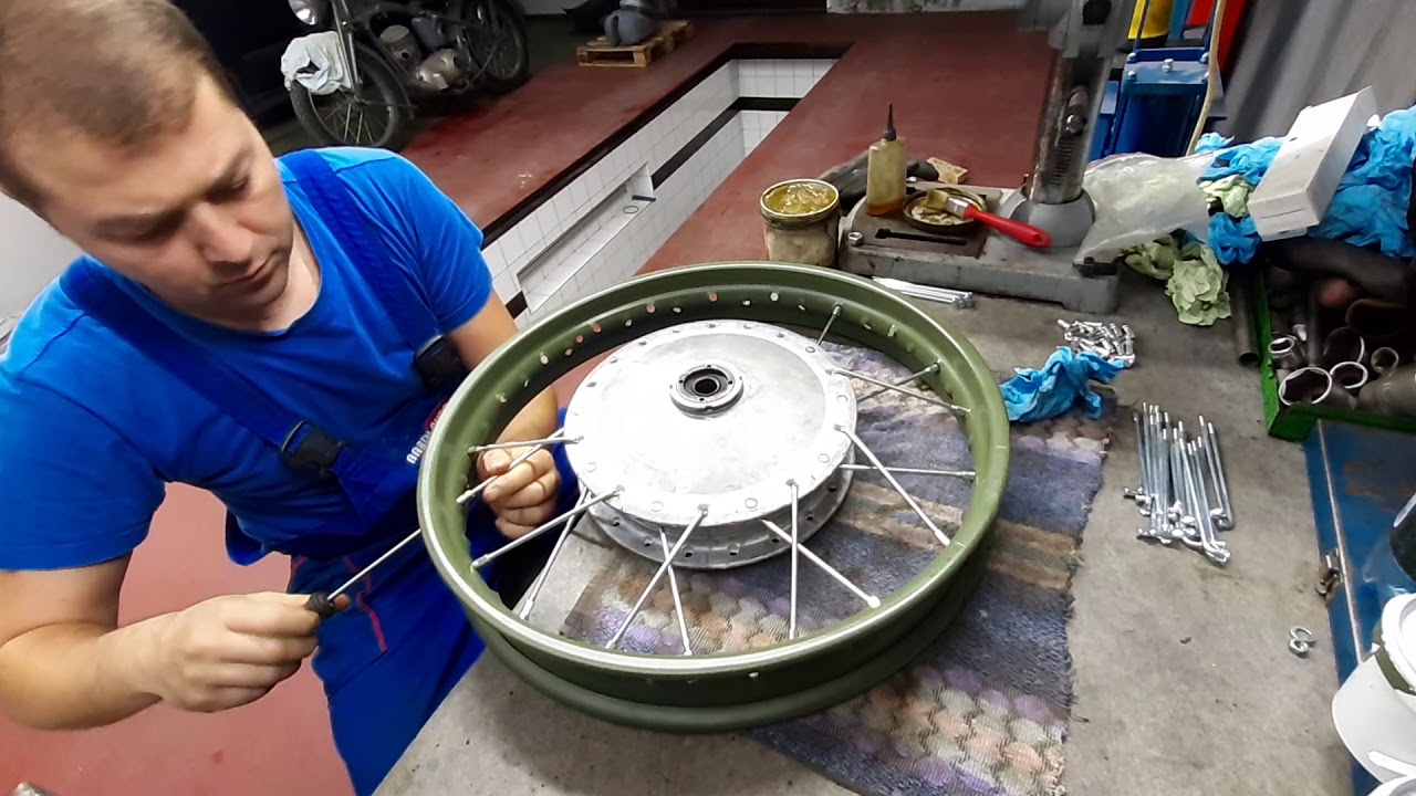 How to lace and true a Dnepr 650 motorcycle wheel - part 1