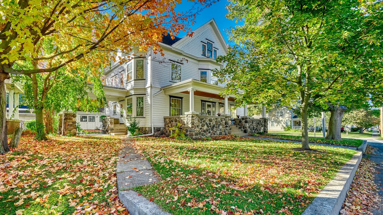 121 E Main St - Webster, NY