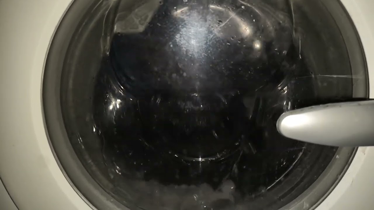 Electrolux EWF1249 –  Rinse in slowmo