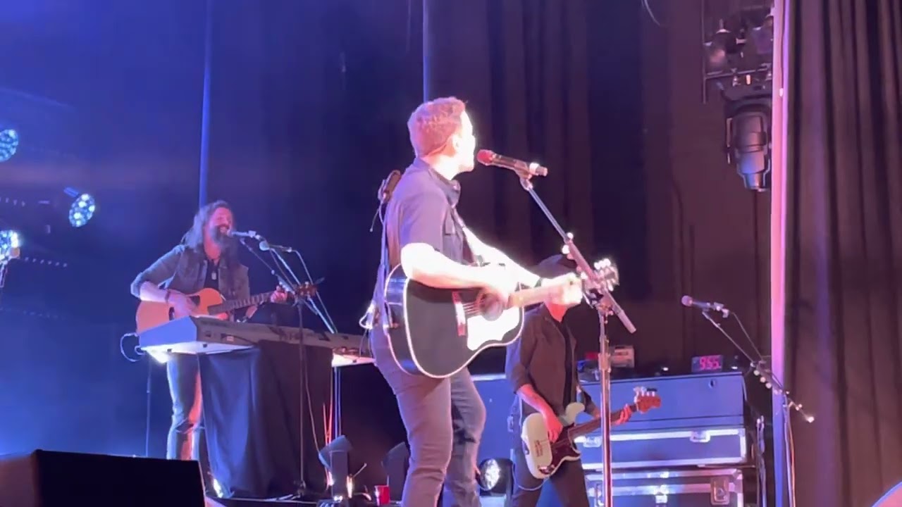Scotty McCreery - Blue Clear Sky (Live) - Carteret Performing Arts Center, Carteret, NJ - 4/27/23