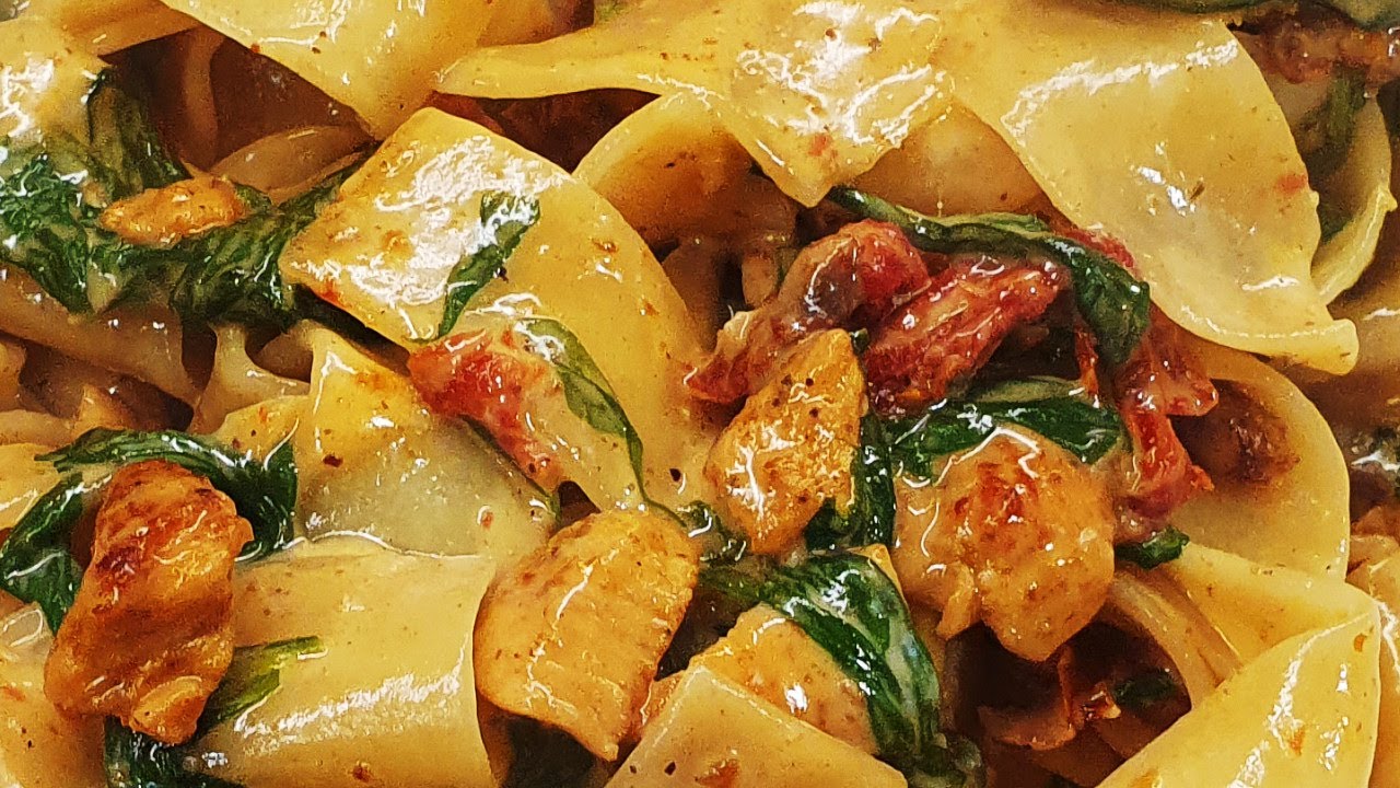 Szerokie wstążki ze szpinakiem - pappardelle