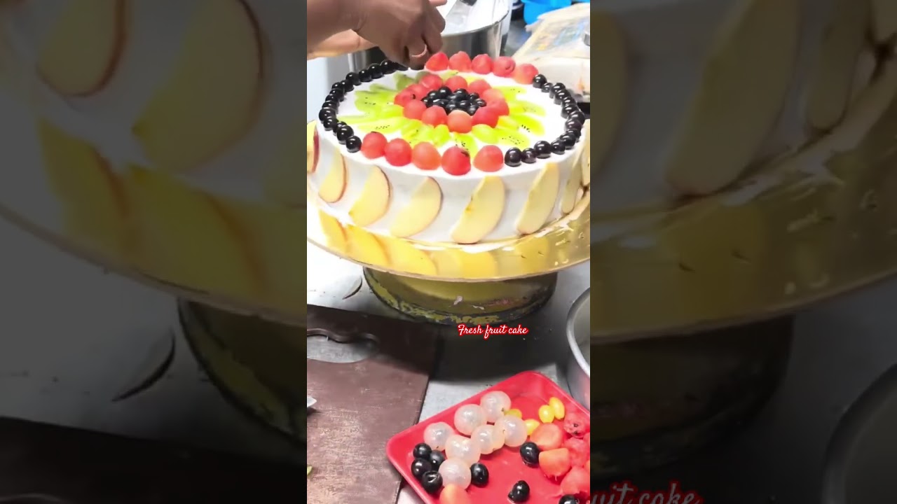 Cake decorating 
