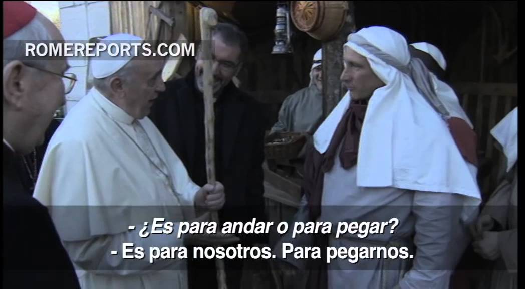 El Papa visita por sorpresa un Nacimiento viviente en Roma | Rome Reports