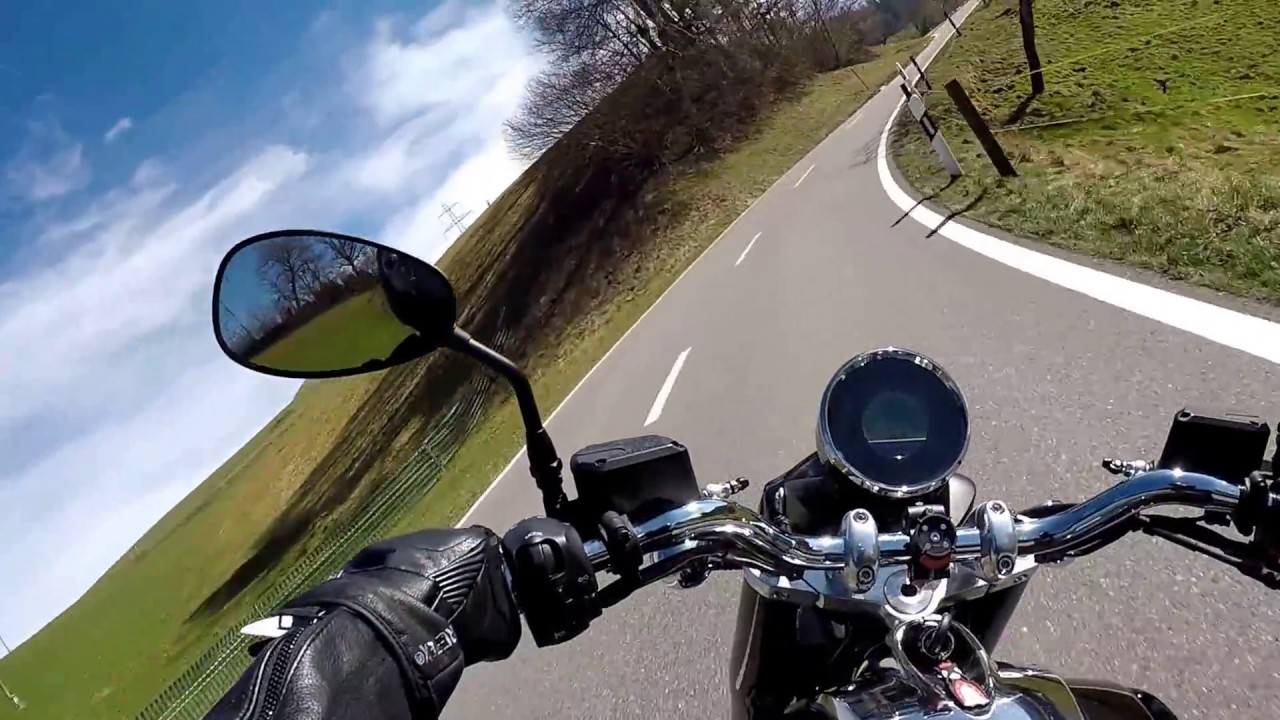 Moto Guzzi California 1400 custom