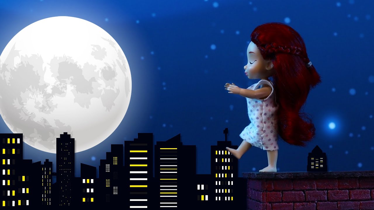 Ariel from The Little Mermaid is a Sleepwalker | Disney Princess Videos