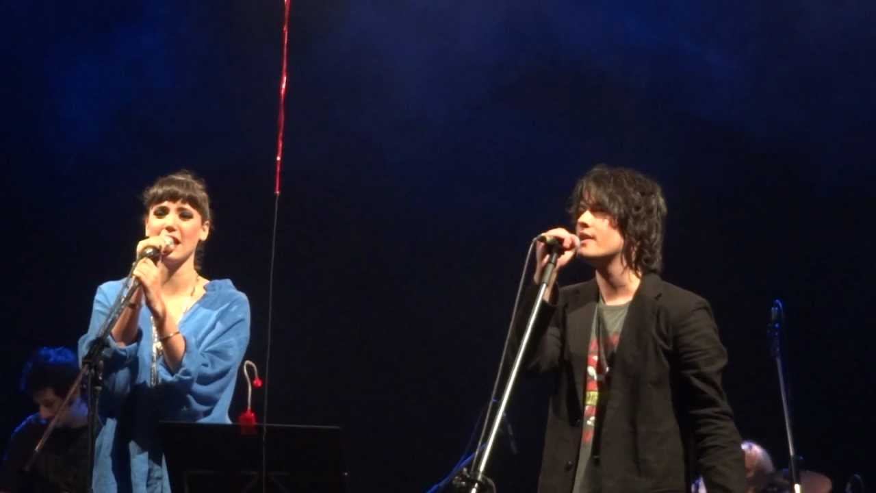 Tiê e Filipe Catto - João e Maria
